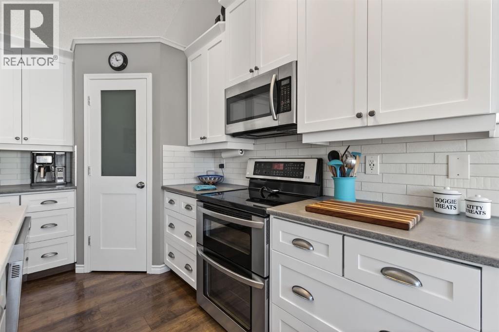 306 West Terrace Place, Cochrane, Alberta  T4C 1S3 - Photo 11 - A2291105