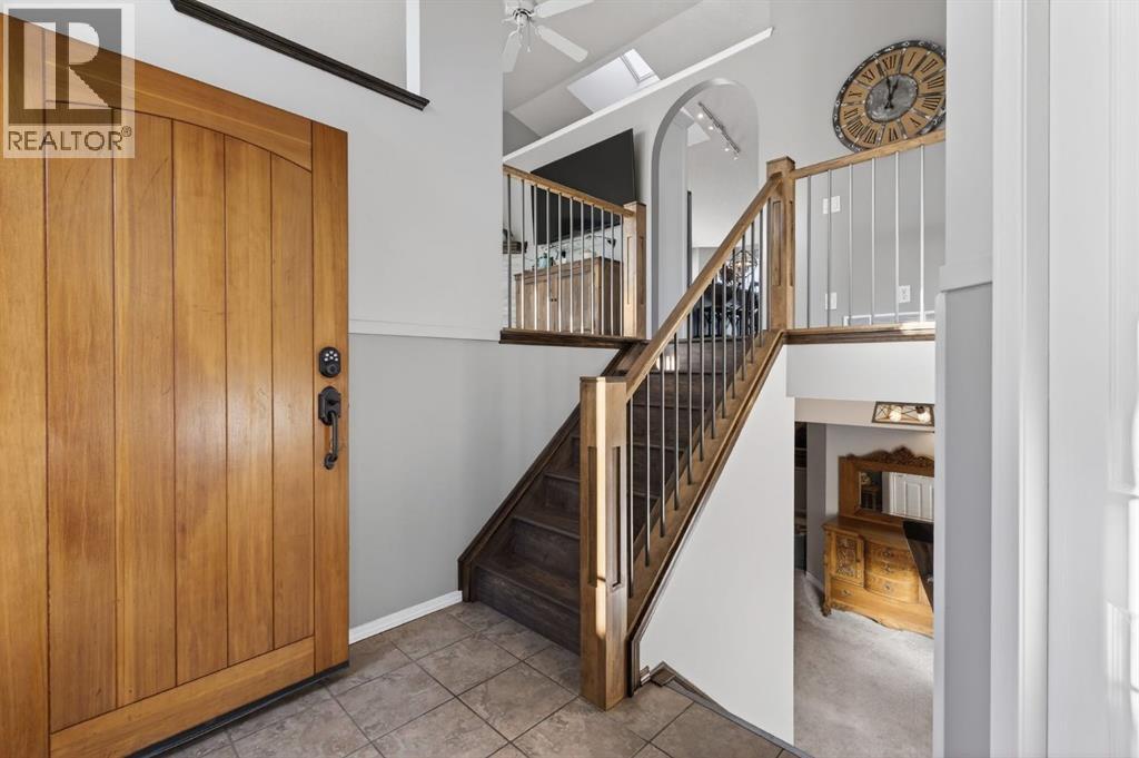 306 West Terrace Place, Cochrane, Alberta  T4C 1S3 - Photo 5 - A2291105