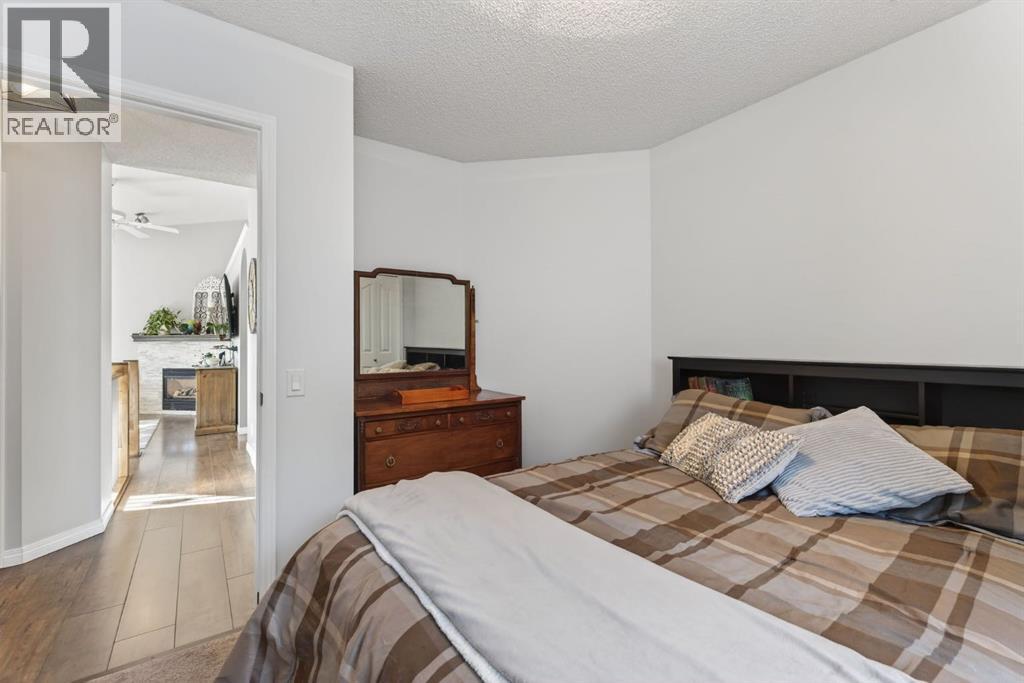 306 West Terrace Place, Cochrane, Alberta  T4C 1S3 - Photo 19 - A2291105