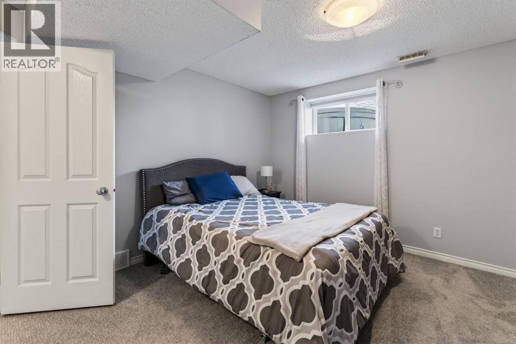 306 West Terrace Place, Cochrane, Alberta  T4C 1S3 - Photo 31 - A2291105