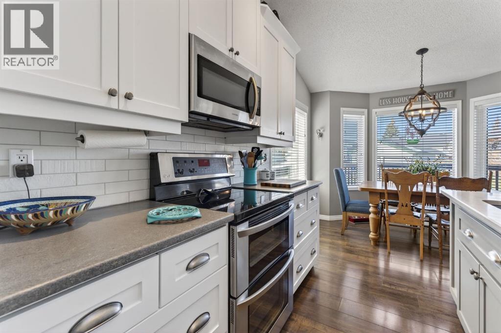 306 West Terrace Place, Cochrane, Alberta  T4C 1S3 - Photo 10 - A2291105