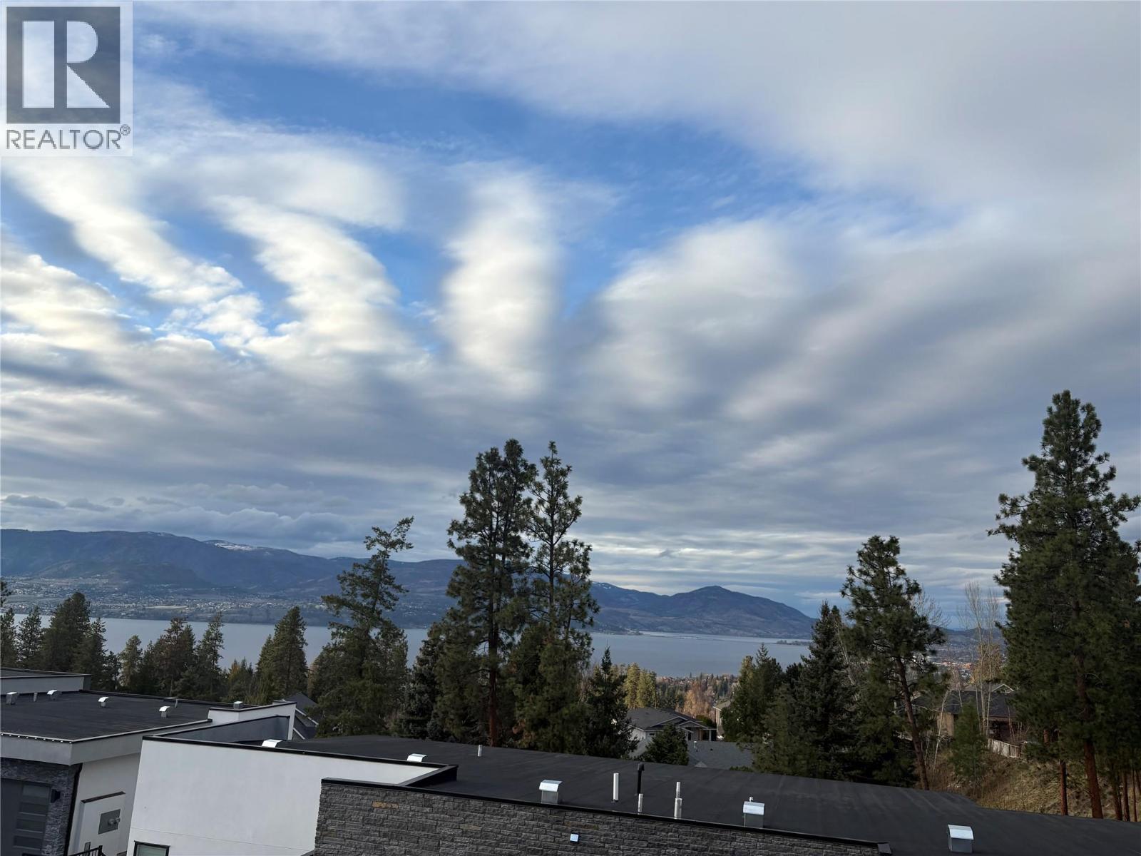 547 Hawes Court, Kelowna, British Columbia  V1W 5C5 - Photo 6 - 10380265