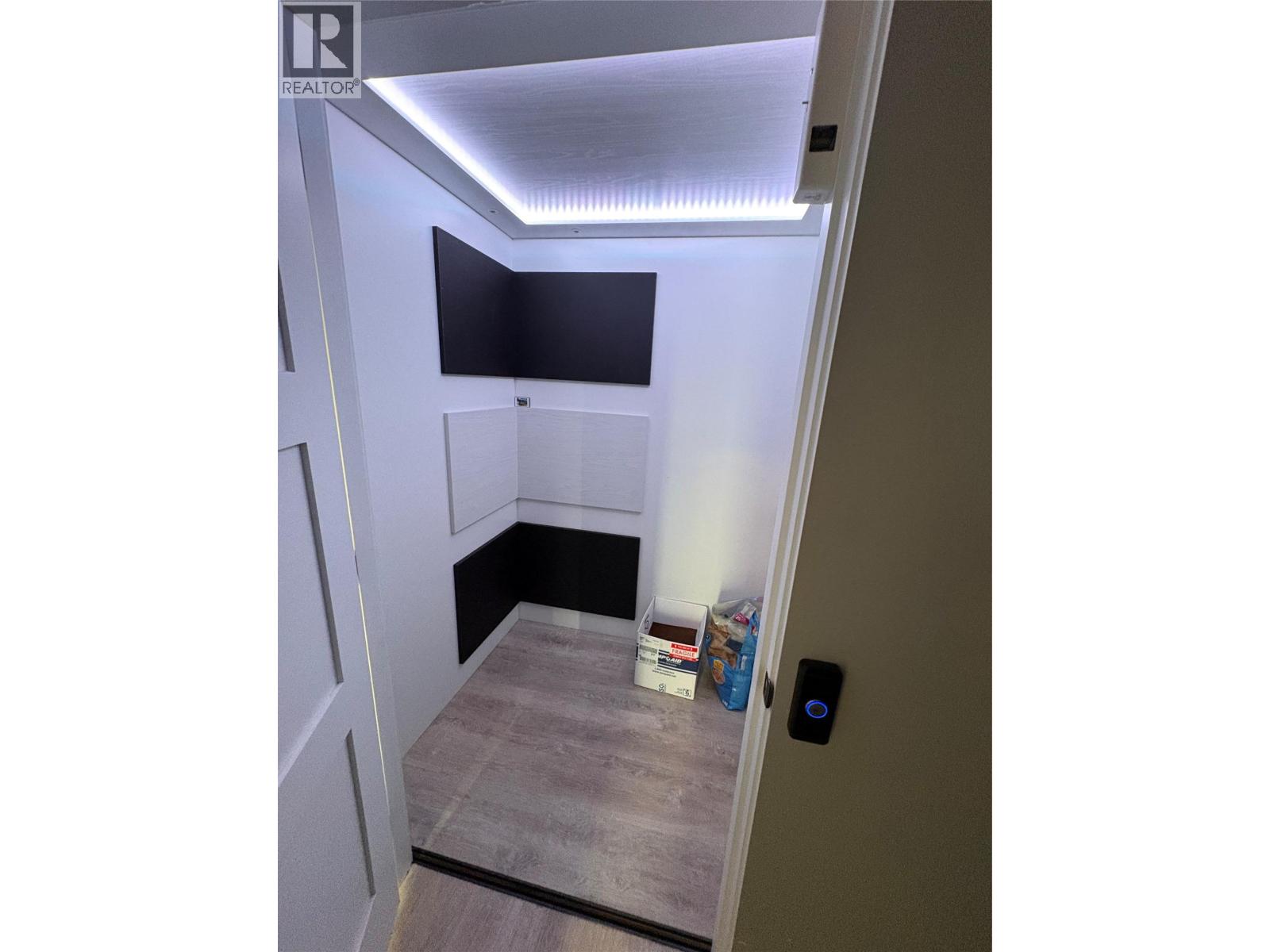 547 Hawes Court, Kelowna, British Columbia  V1W 5C5 - Photo 27 - 10380265