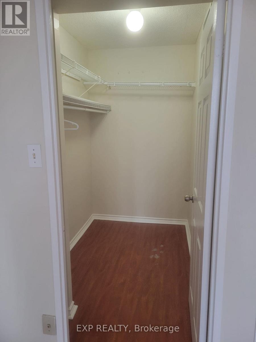 612 - 285 Enfield Place, Mississauga, Ontario  L5B 3Y6 - Photo 12 - W12741174