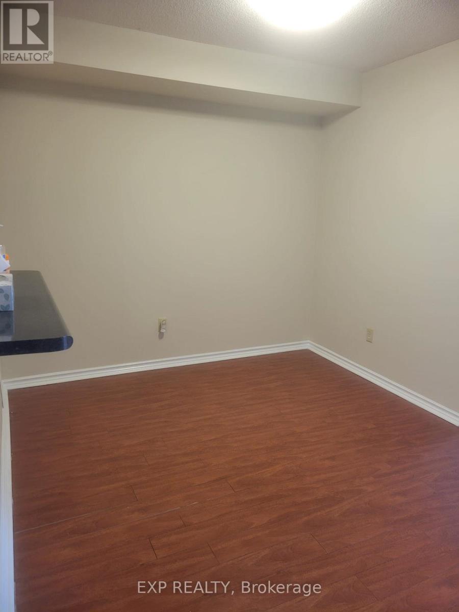 612 - 285 Enfield Place, Mississauga, Ontario  L5B 3Y6 - Photo 6 - W12741174