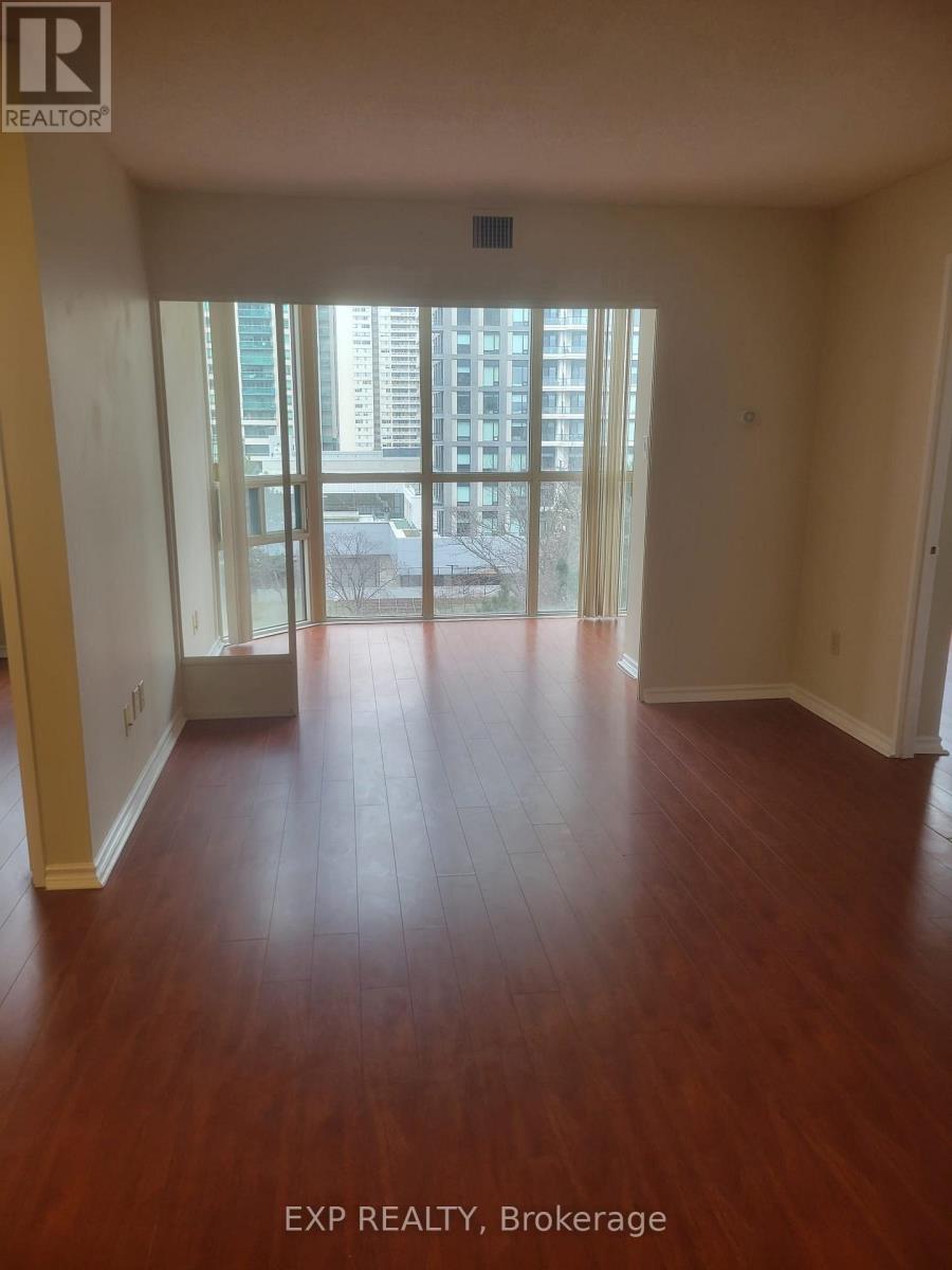 612 - 285 Enfield Place, Mississauga, Ontario  L5B 3Y6 - Photo 7 - W12741174