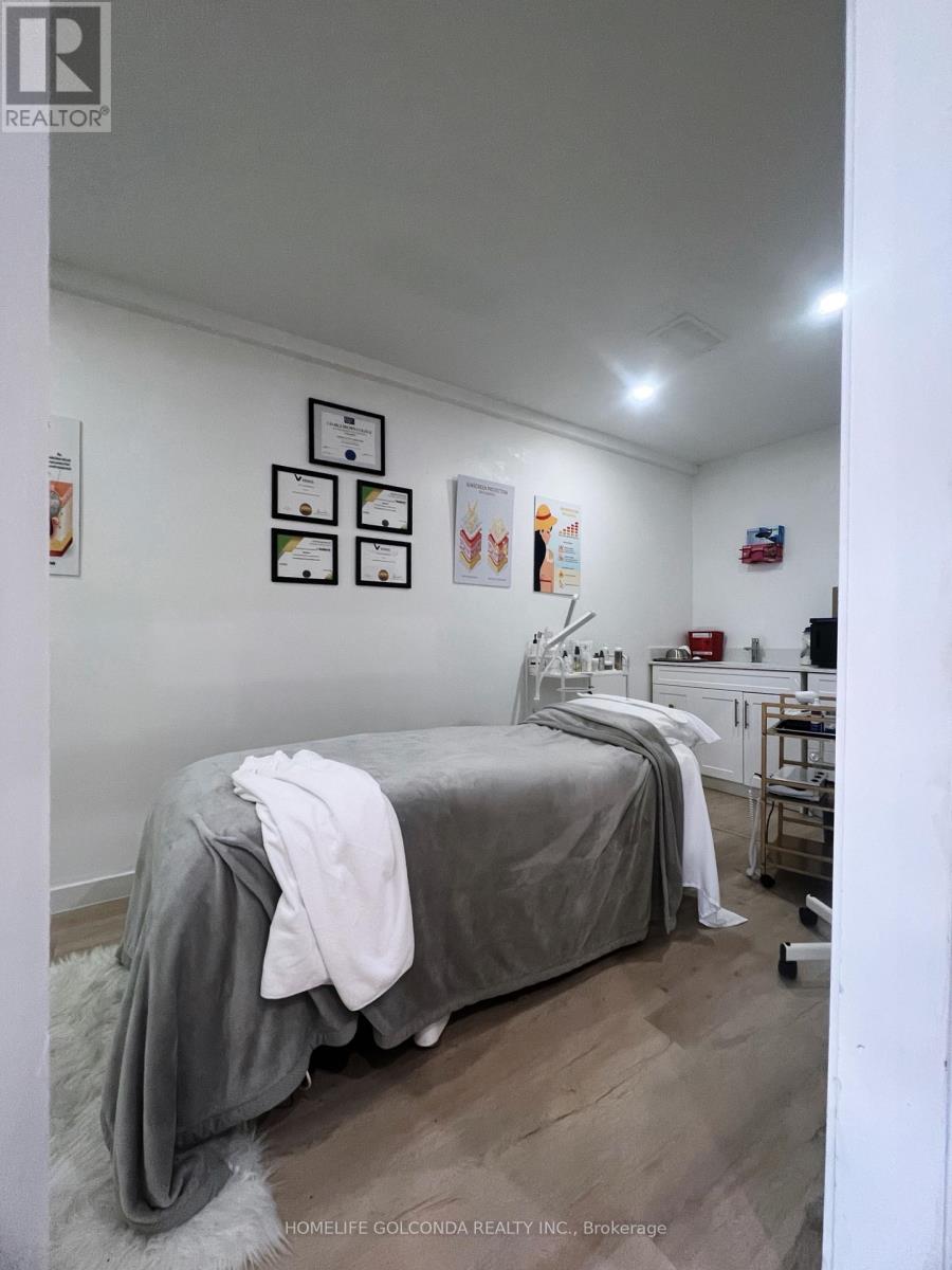 Ground- - 85 Luzon Avenue, Markham, Ontario  L6B 0M6 - Photo 5 - N12899066