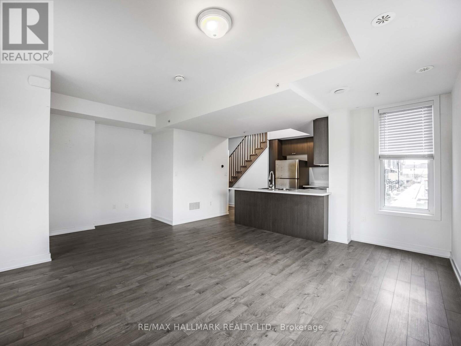 212 - 1555 Kingston Road, Pickering, Ontario L1V 0E9 - Photo 3 - E12905884