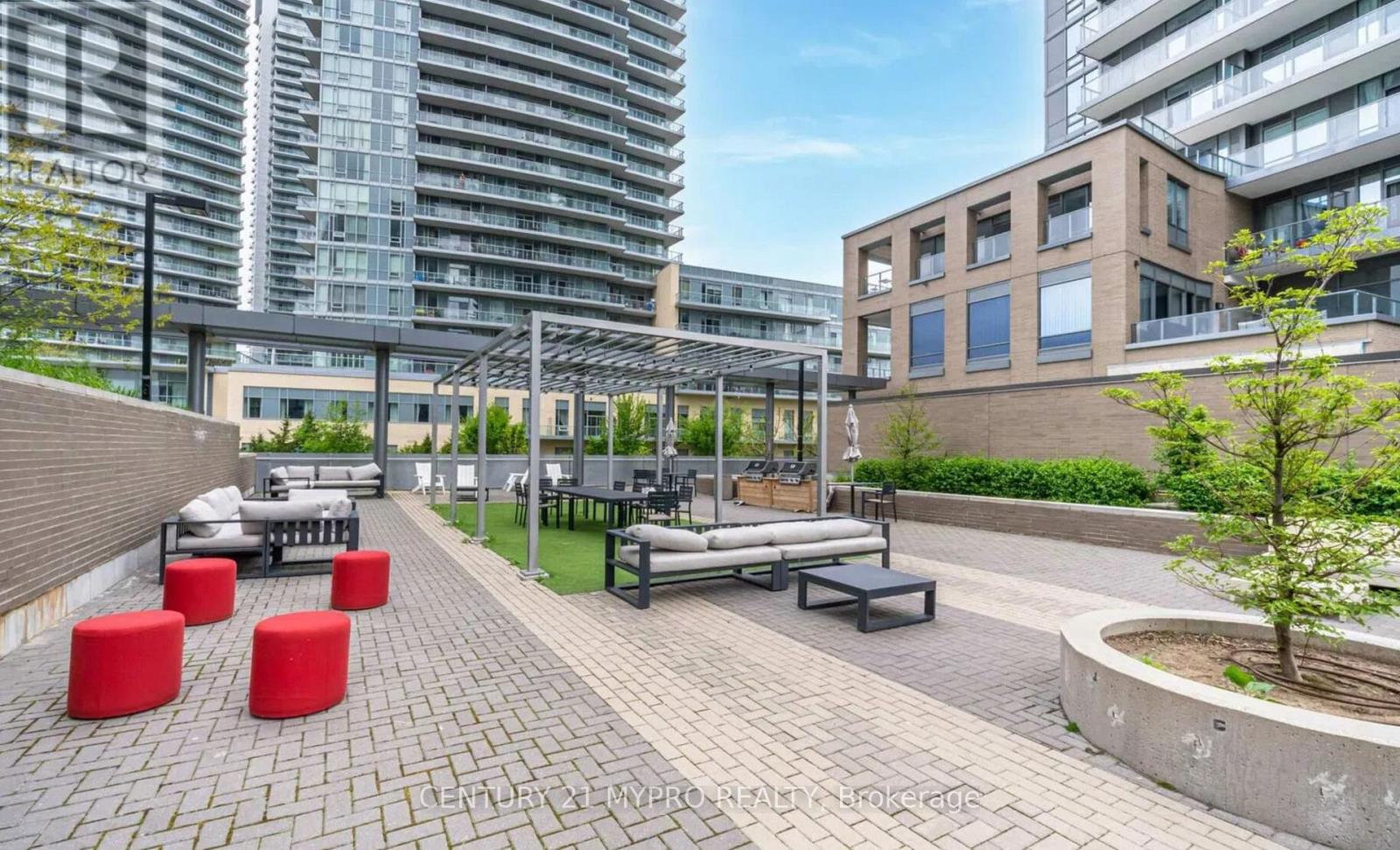 312 - 52 Forest Manor Road, Toronto, Ontario  M2J 0E2 - Photo 9 - C12894086