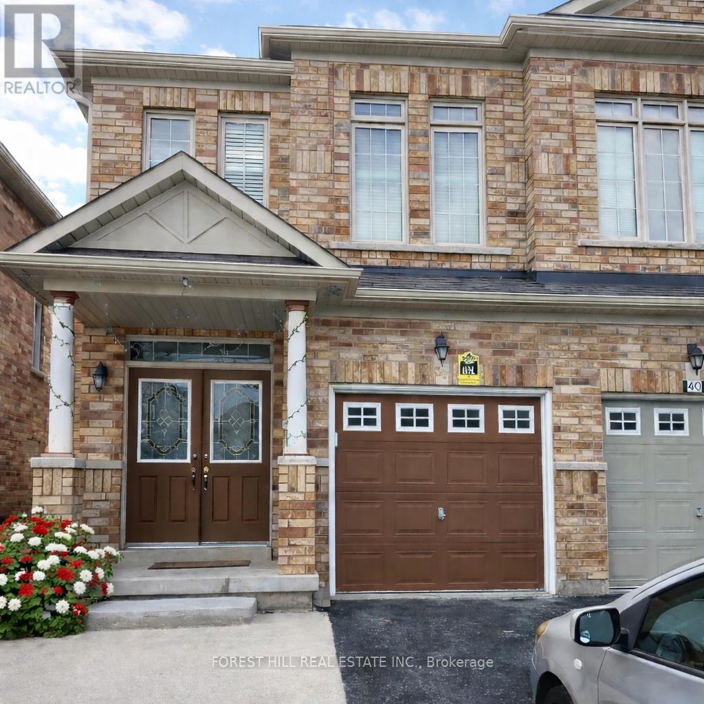 38 Crystalview Crescent, Brampton, Ontario  L6P 2R7 - Photo 2 - W12706146