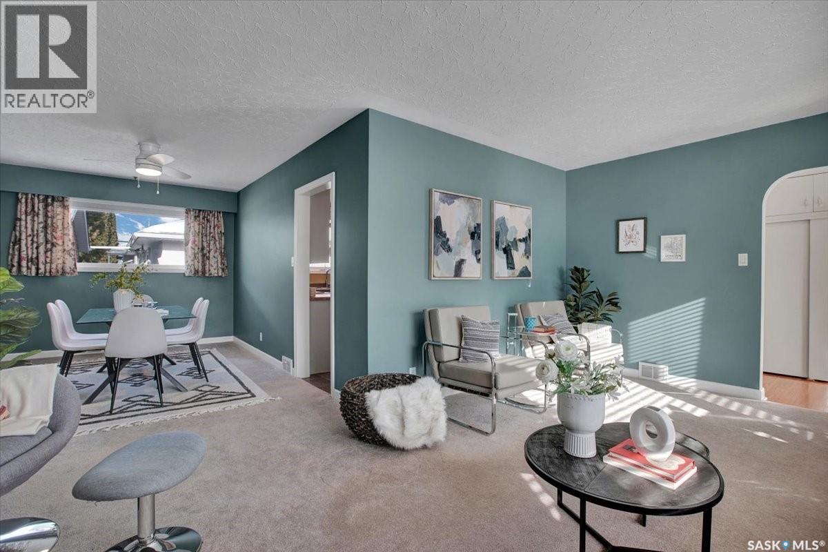 2102 Victoria Avenue, Saskatoon, Saskatchewan  S7J 0W7 - Photo 4 - SK030810