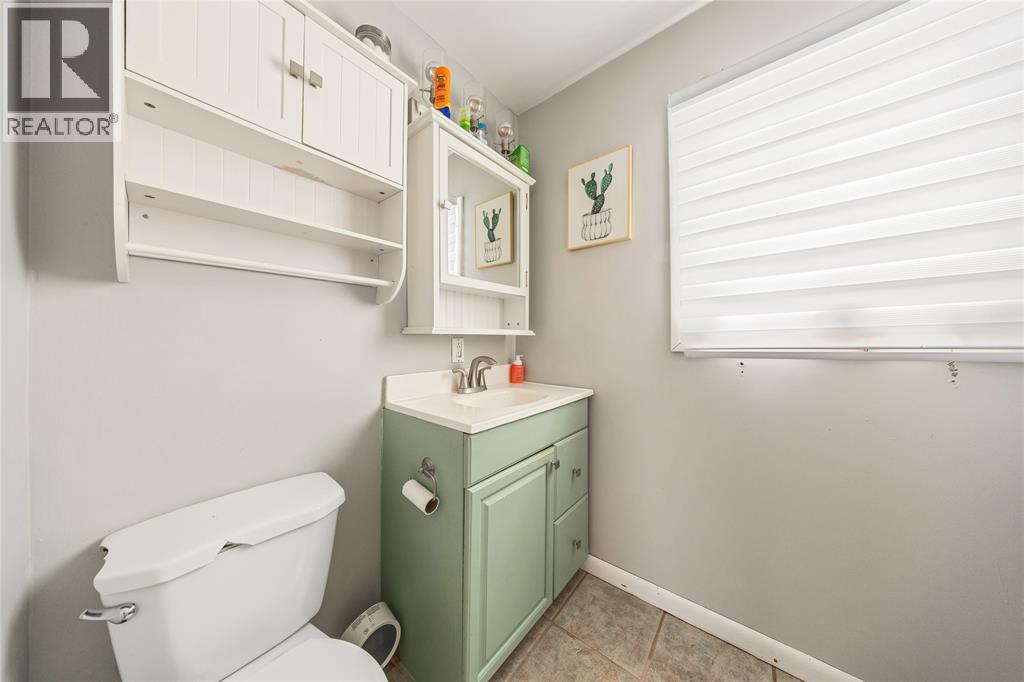 2355 Boswell Street, St Clair, Ontario  N0N 1B0 - Photo 13 - 26004859