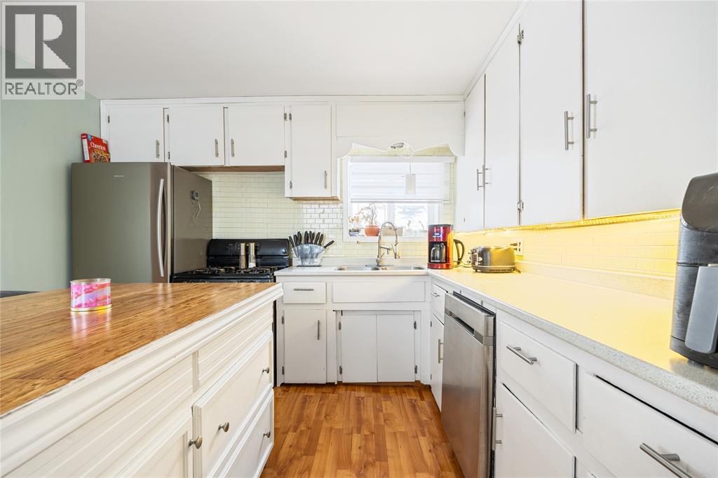 2355 Boswell Street, St Clair, Ontario  N0N 1B0 - Photo 4 - 26004859