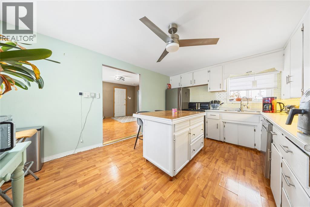 2355 Boswell Street, St Clair, Ontario  N0N 1B0 - Photo 8 - 26004859