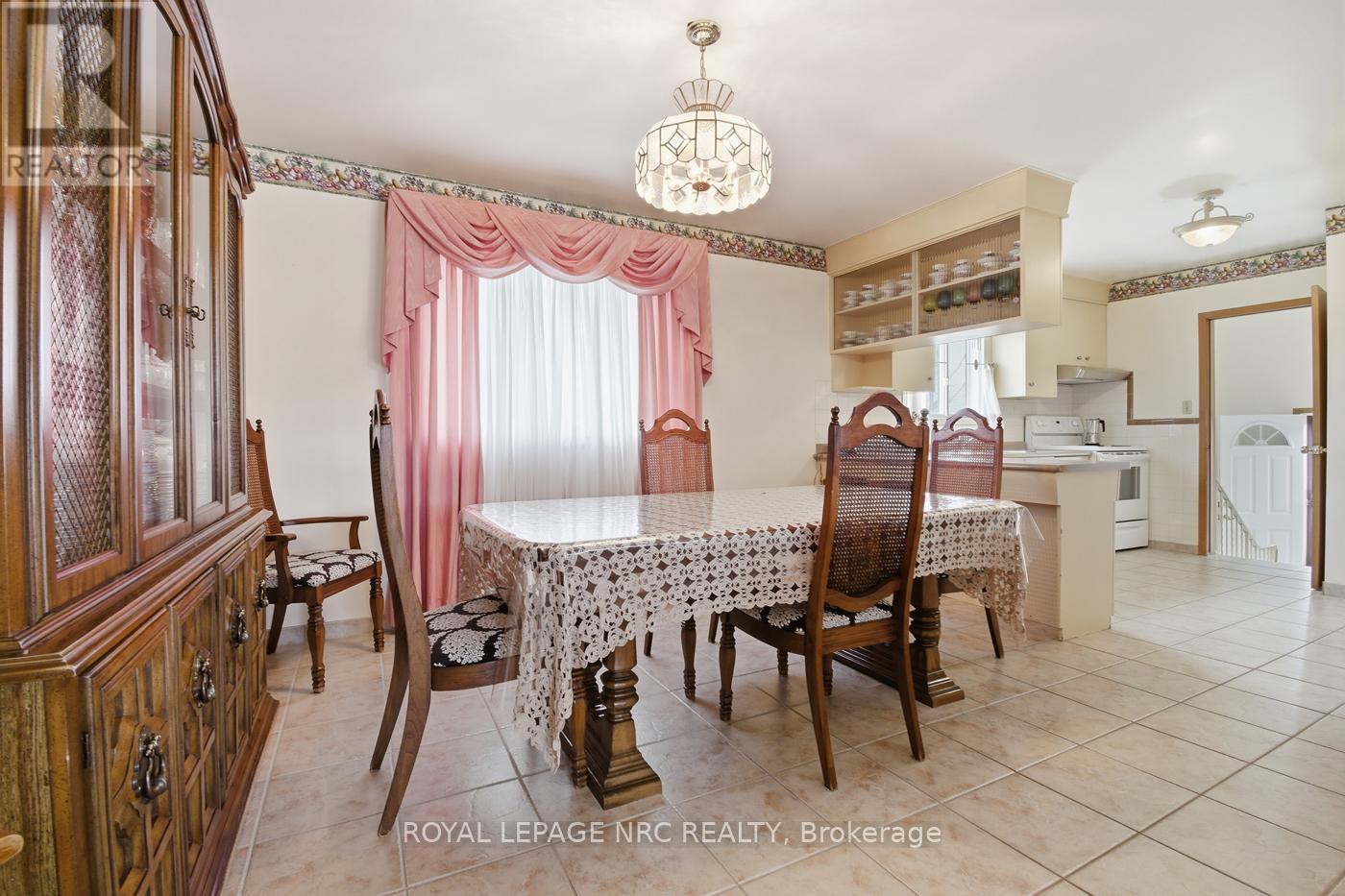 122 Wellington Street, Welland, Ontario  L3B 1B3 - Photo 14 - X12905892