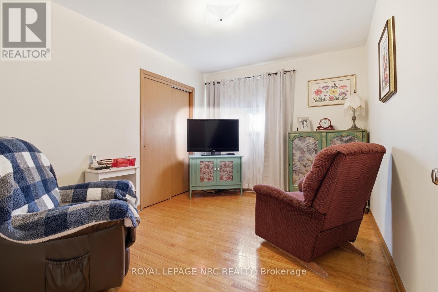 122 Wellington Street, Welland, Ontario  L3B 1B3 - Photo 19 - X12905892