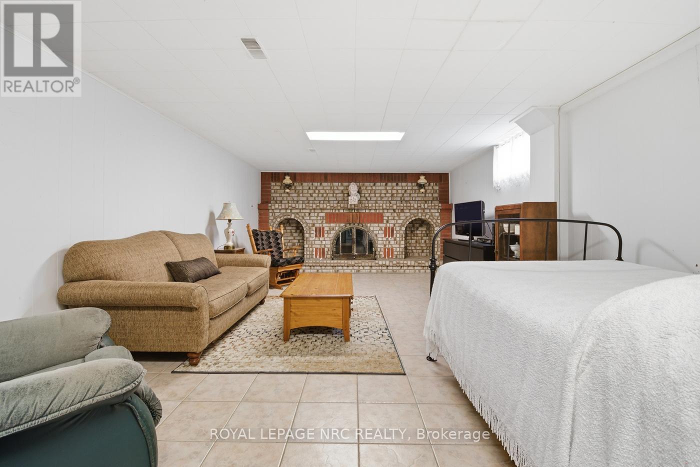 122 Wellington Street, Welland, Ontario  L3B 1B3 - Photo 31 - X12905892