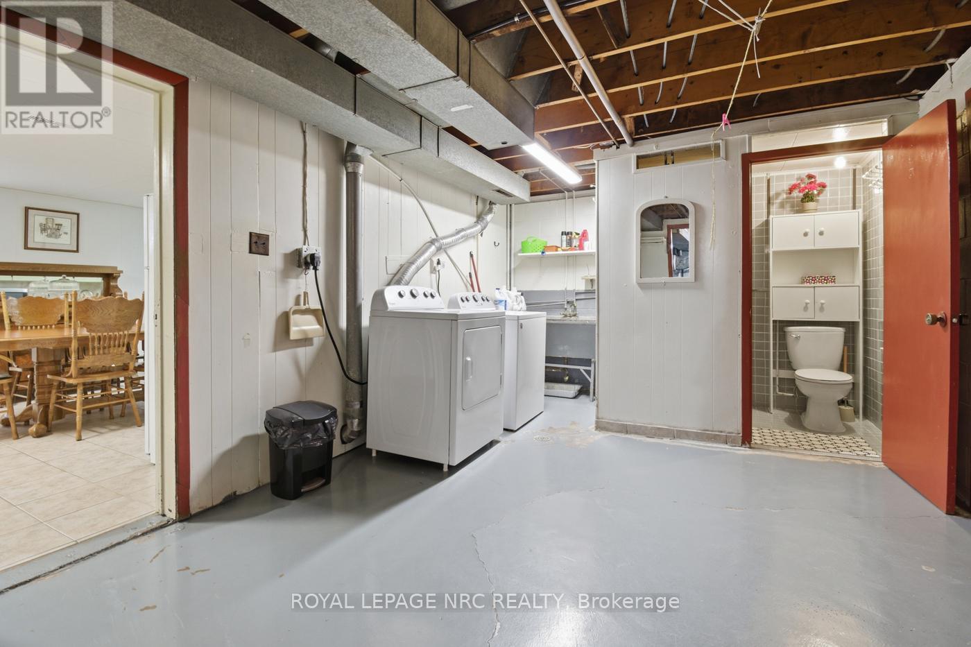 122 Wellington Street, Welland, Ontario  L3B 1B3 - Photo 33 - X12905892