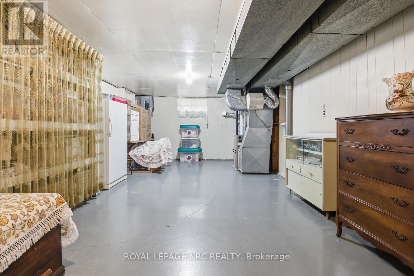 122 Wellington Street, Welland, Ontario  L3B 1B3 - Photo 36 - X12905892