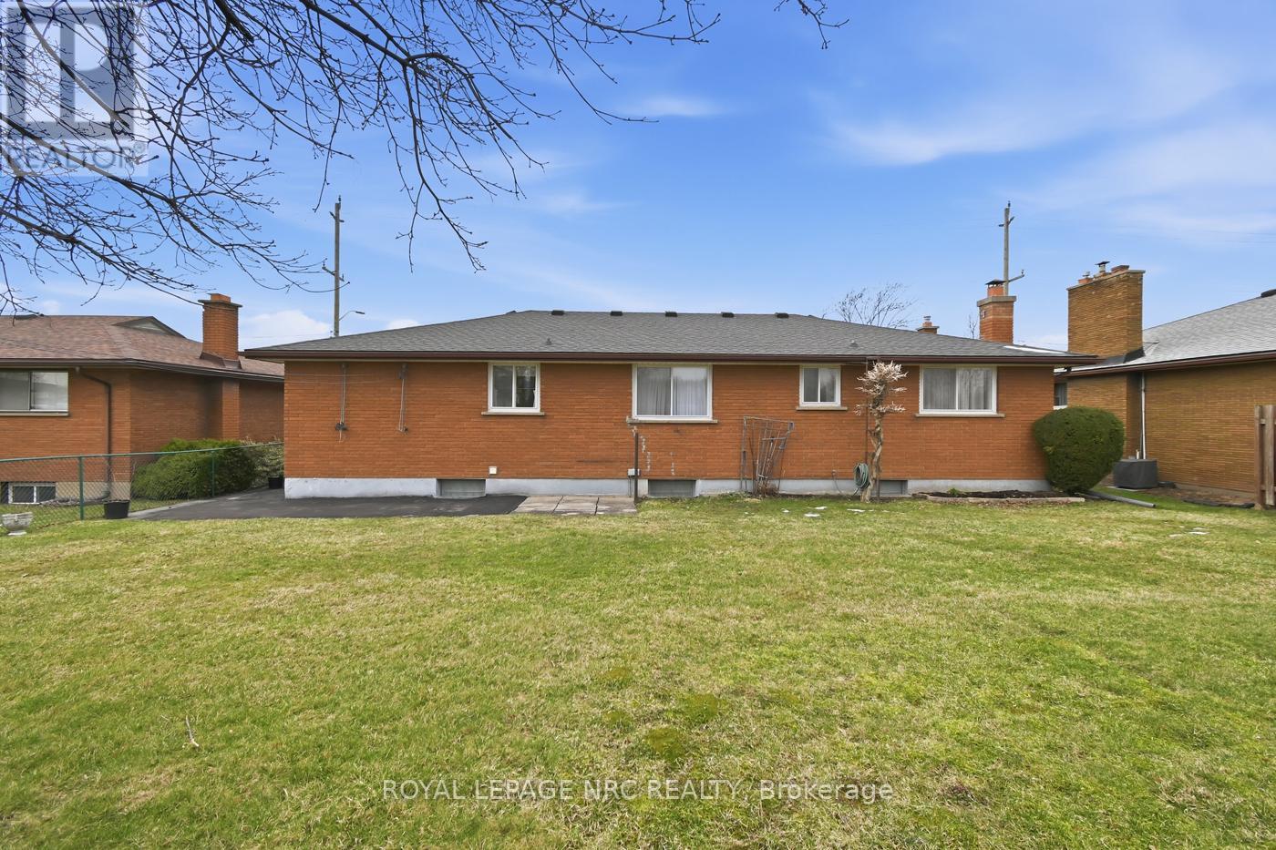 122 Wellington Street, Welland, Ontario  L3B 1B3 - Photo 39 - X12905892