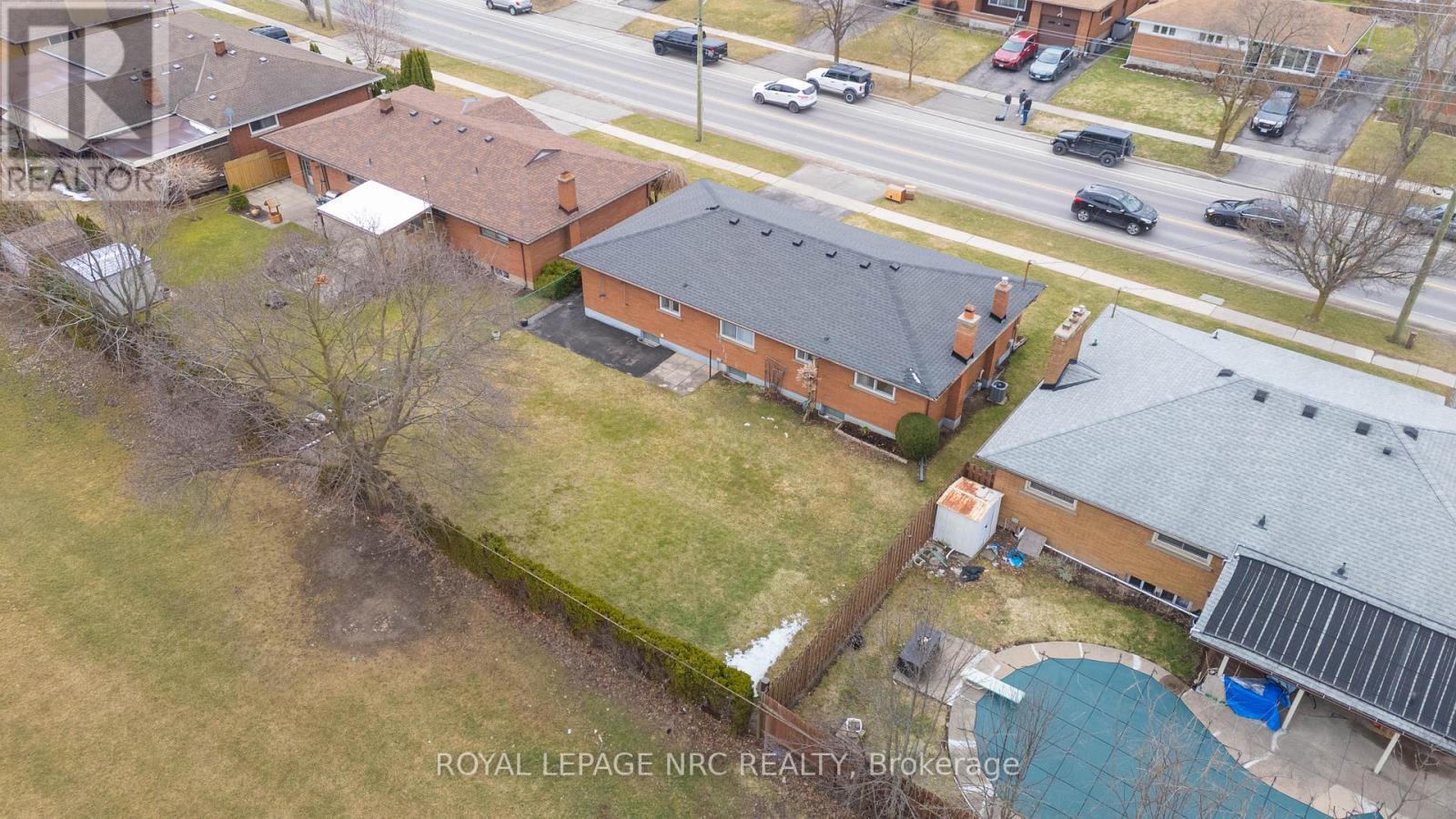 122 Wellington Street, Welland, Ontario  L3B 1B3 - Photo 7 - X12905892