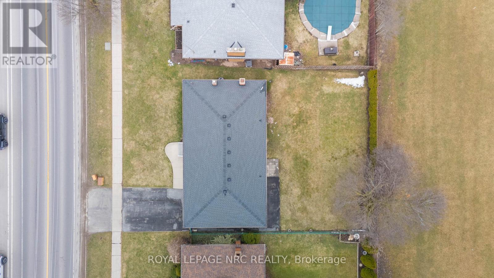 122 Wellington Street, Welland, Ontario  L3B 1B3 - Photo 9 - X12905892