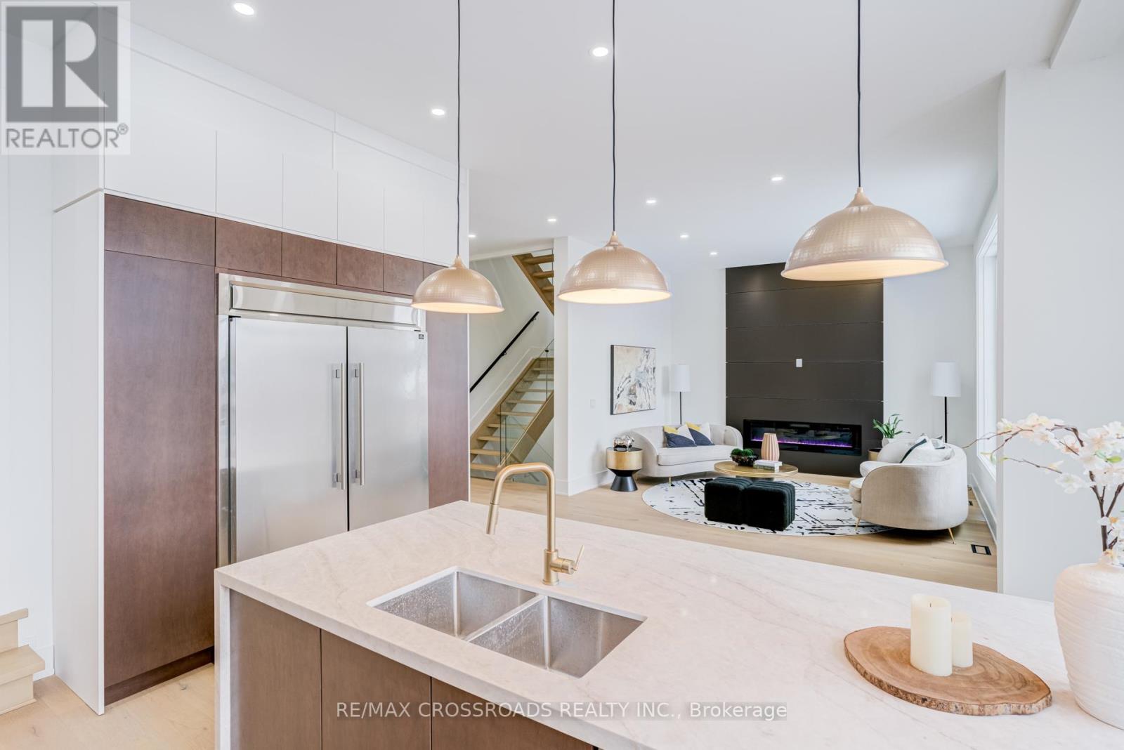 642 Annland Street, Pickering, Ontario  L1W 1B1 - Photo 17 - E12905902