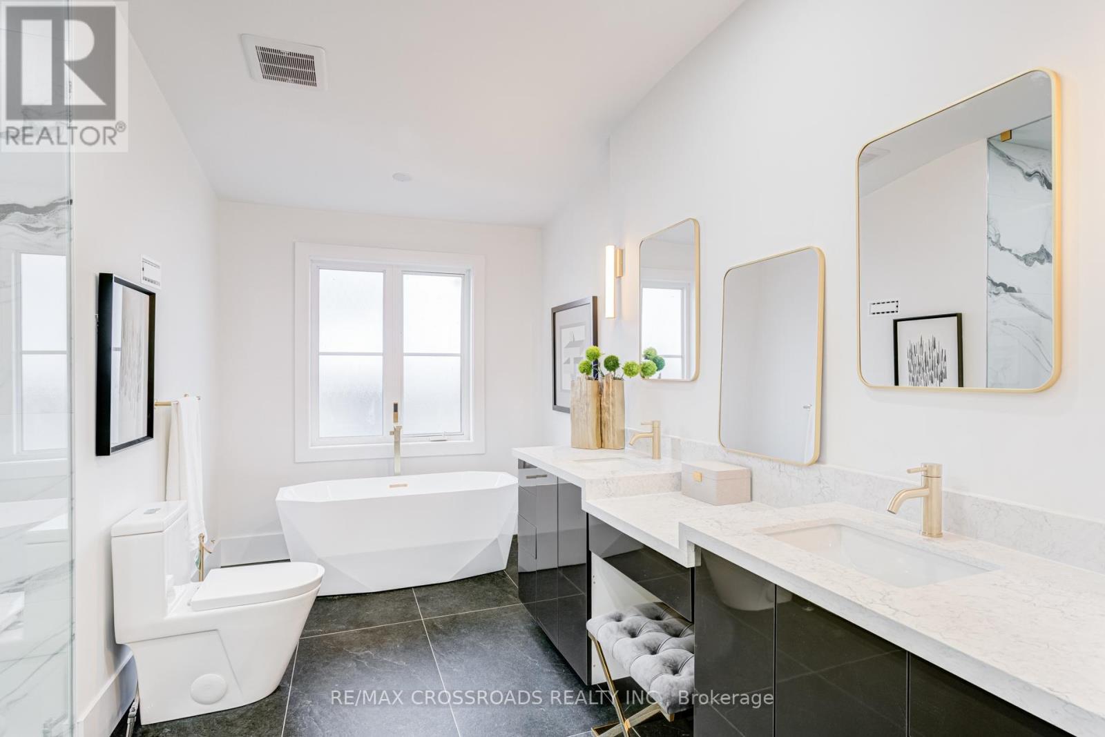 642 Annland Street, Pickering, Ontario  L1W 1B1 - Photo 40 - E12905902