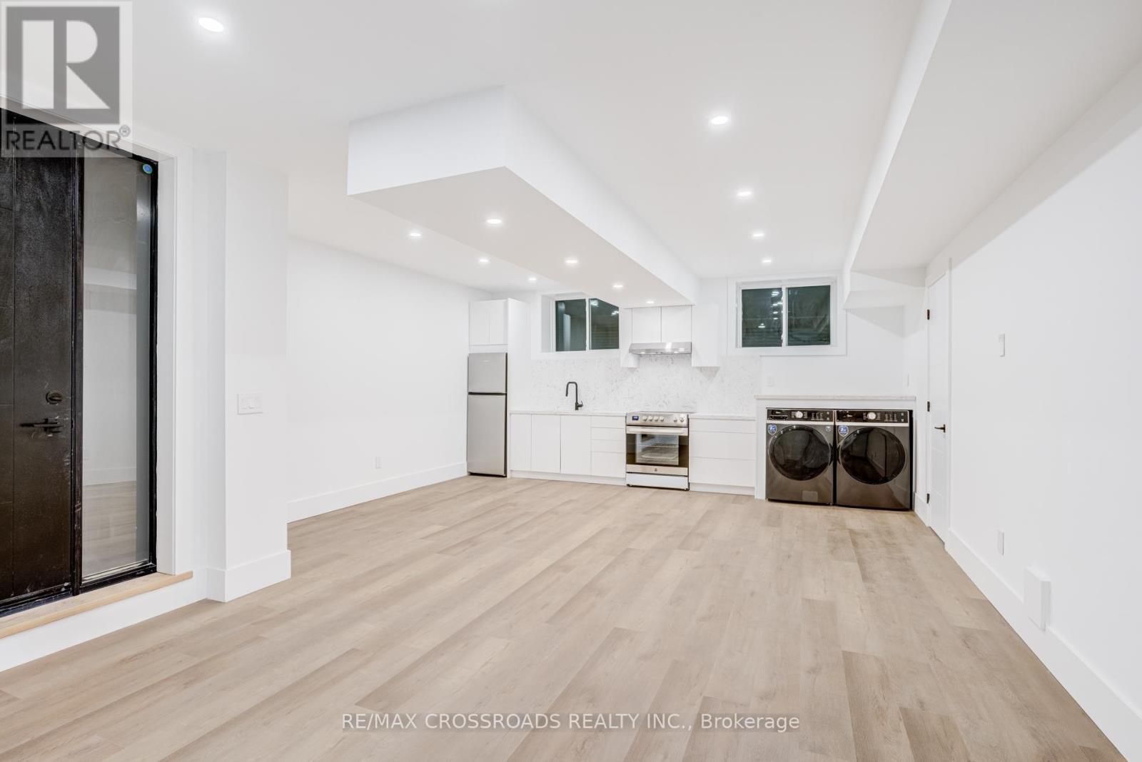 642 Annland Street, Pickering, Ontario  L1W 1B1 - Photo 46 - E12905902