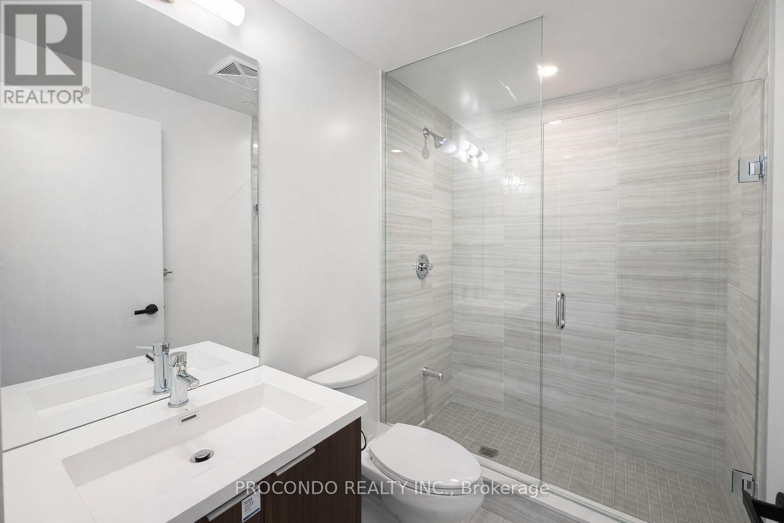 5801 - 8 Interchange Way, Vaughan, Ontario L4K 5Z7 - Photo 9 - N12905900