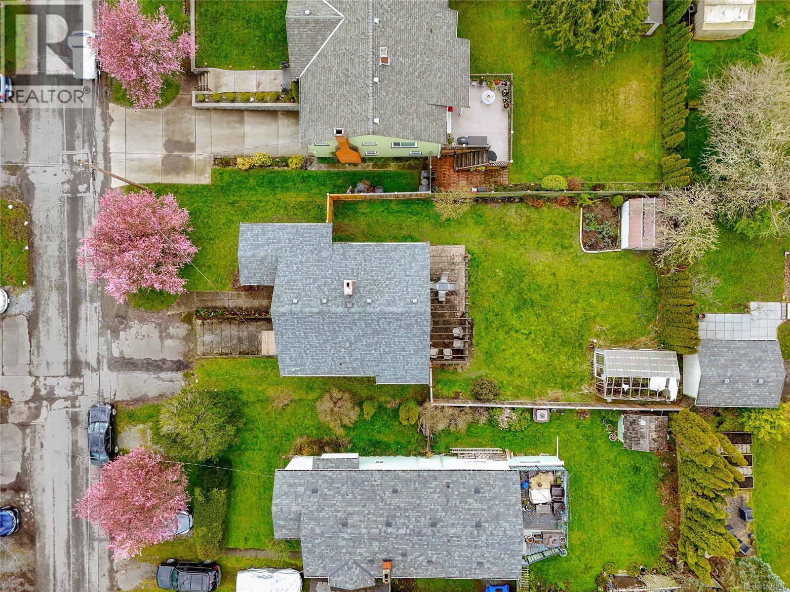 3074 Earl Grey St, Saanich, British Columbia  V9A 1W7 - Photo 10 - 1029230