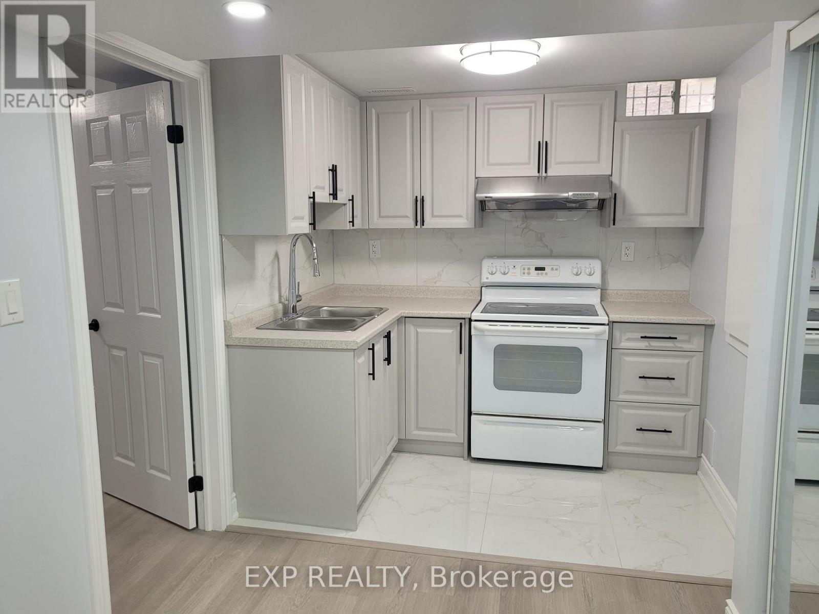 4 Secord Crescent, Brampton, Ontario  L6X 4Z3 - Photo 38 - W12905842