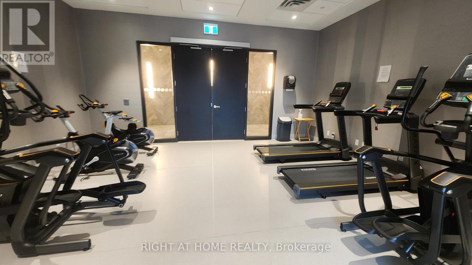 1801-P - 10 Wilby Crescent, Toronto, Ontario M9N 1E5 - Photo 10 - W12905894