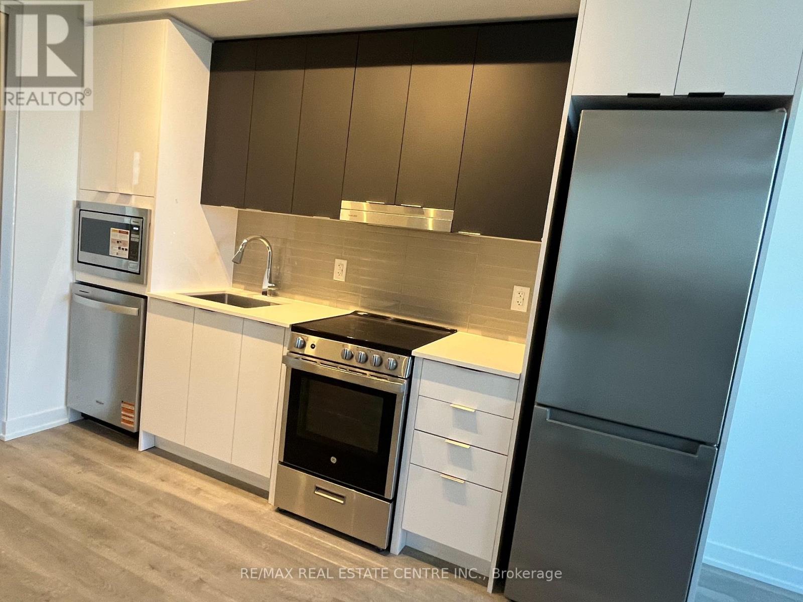 1507 - 5105 Hurontario Street, Mississauga, Ontario  L6X 5S6 - Photo 11 - W12905904