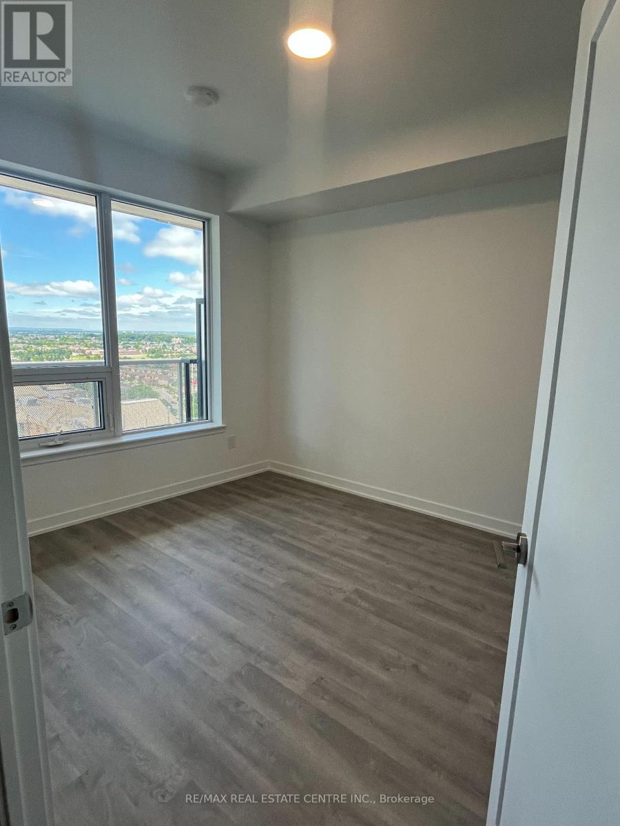 1507 - 5105 Hurontario Street, Mississauga, Ontario  L6X 5S6 - Photo 14 - W12905904