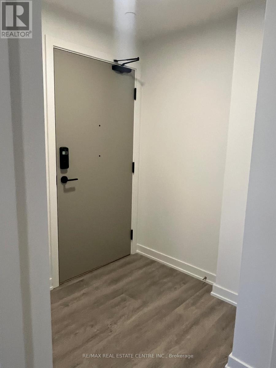 1507 - 5105 Hurontario Street, Mississauga, Ontario  L6X 5S6 - Photo 8 - W12905904