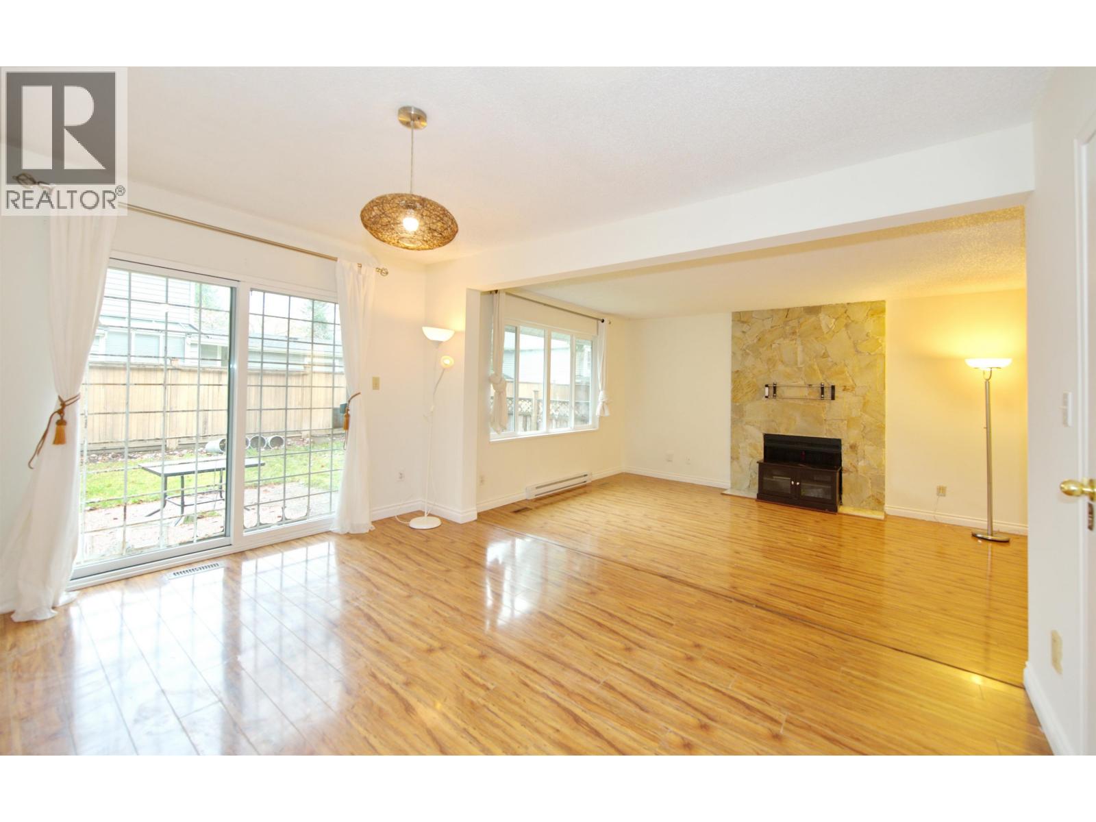 7203 Bridlewood Court, Burnaby, British Columbia  V5A 4A4 - Photo 9 - R3069535