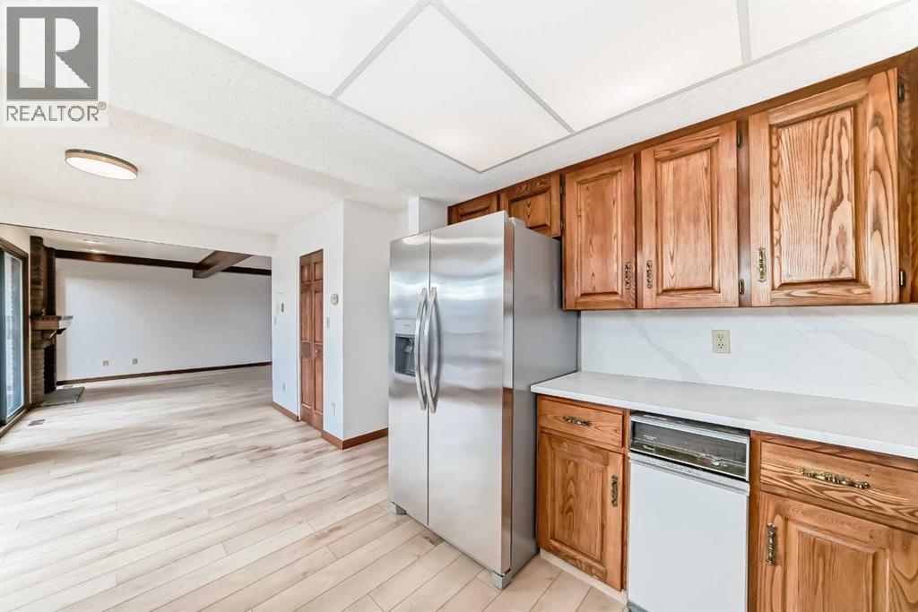 744 Strathcona Drive Sw, Calgary, Alberta  T3H 1S1 - Photo 11 - A2293973