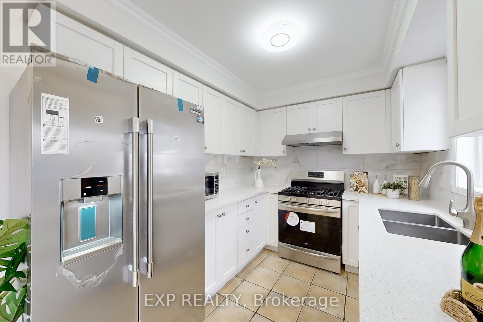 4 Secord Crescent, Brampton, Ontario  L6X 4Z3 - Photo 16 - W12905842