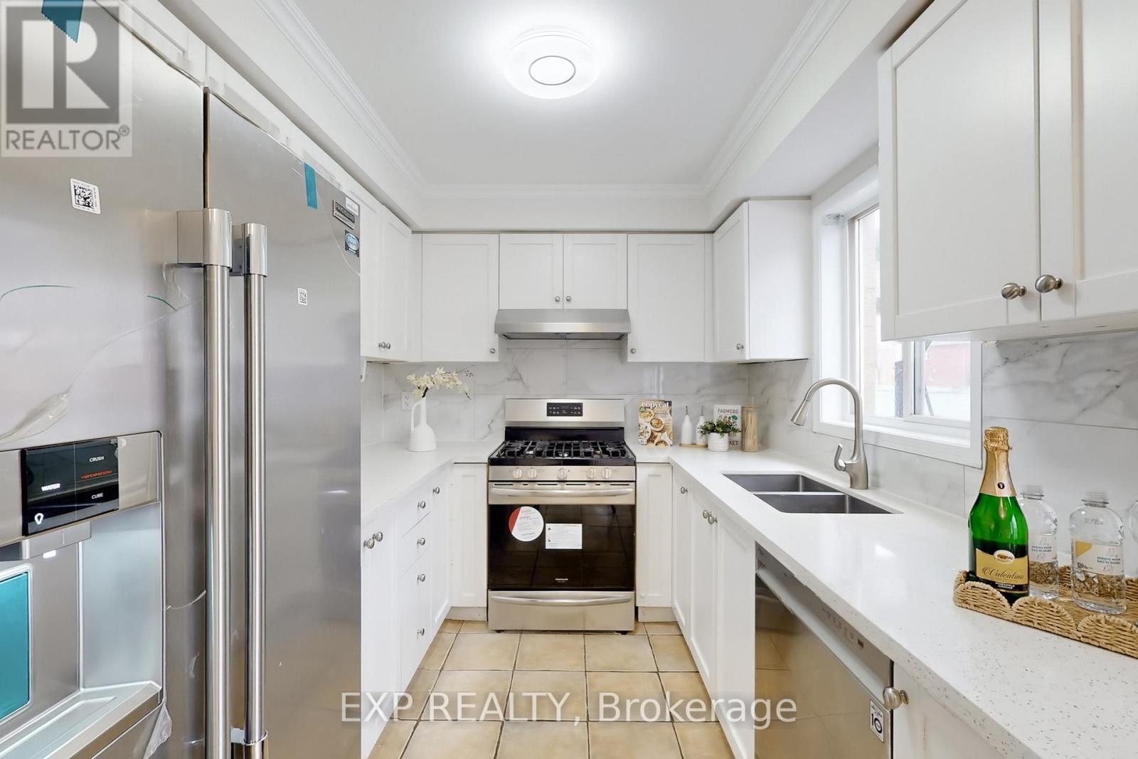 4 Secord Crescent, Brampton, Ontario  L6X 4Z3 - Photo 14 - W12905842