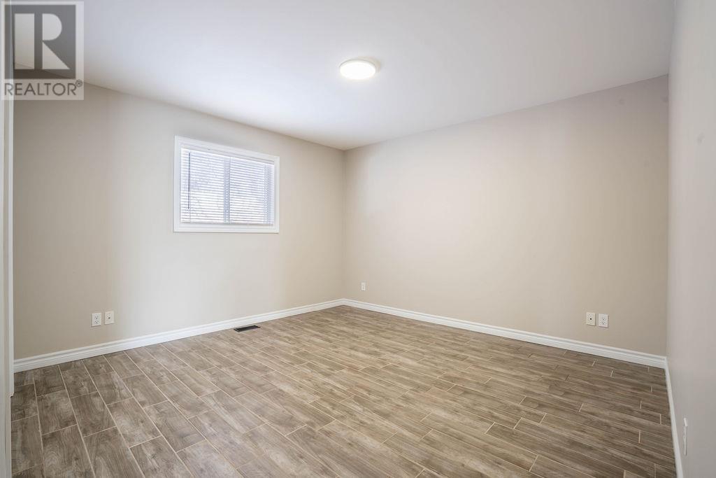 4 Labelle Ave, Sault Ste. Marie, Ontario  P6B 3B9 - Photo 24 - SM260495