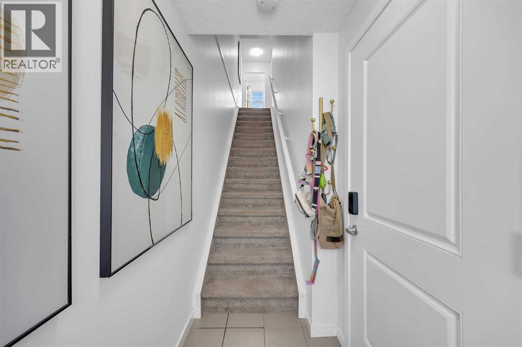 316 Marquis Lane SE, Calgary, Alberta  T3M 2G8 - Photo 3 - A2292802