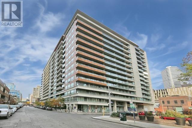 1902 - 111 ELIZABETH STREET, Toronto, Ontario