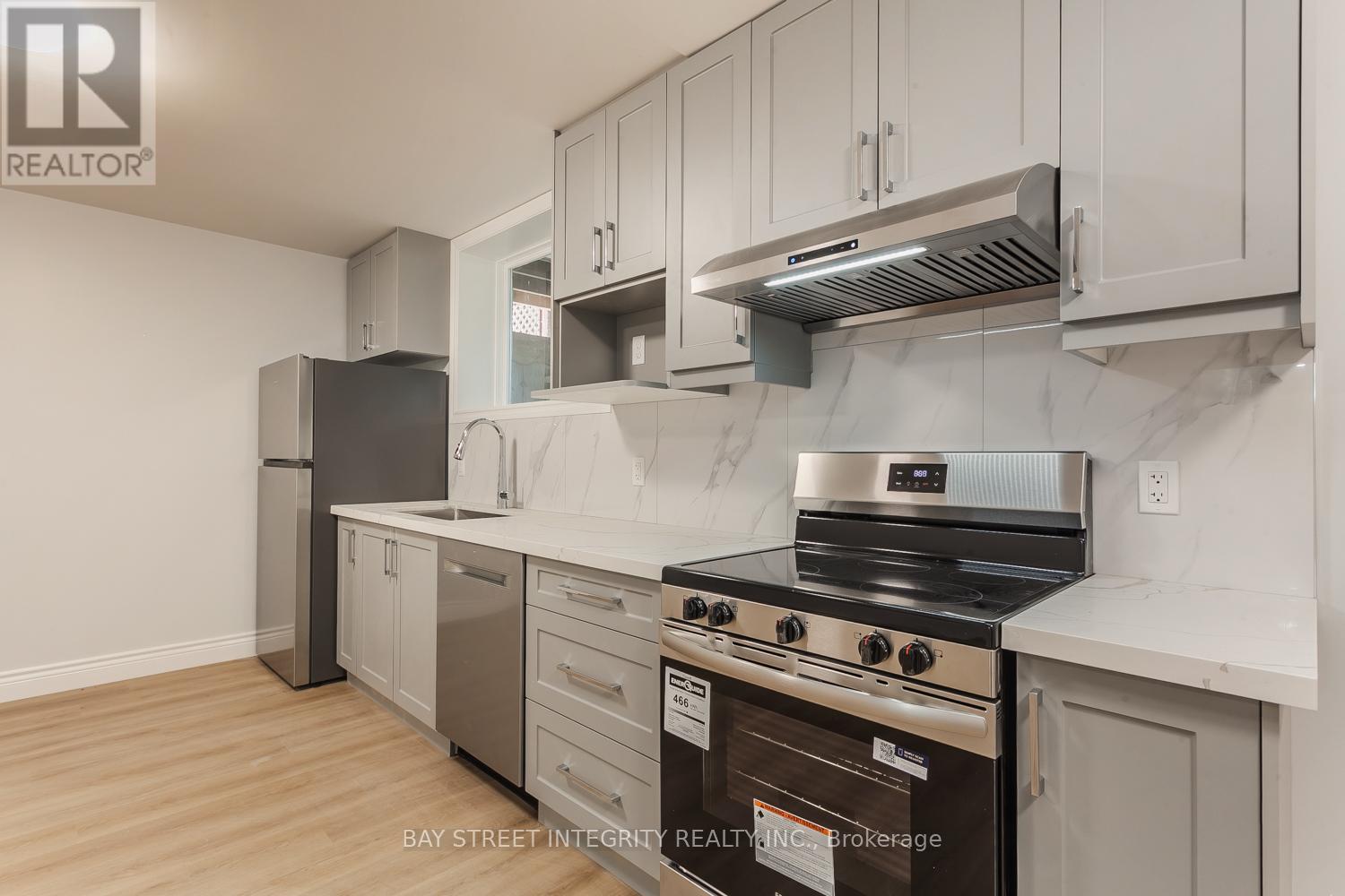 Lower - 459 Palmerston Boulevard, Toronto, Ontario M6G 2N9 - Photo 3 - C12905916