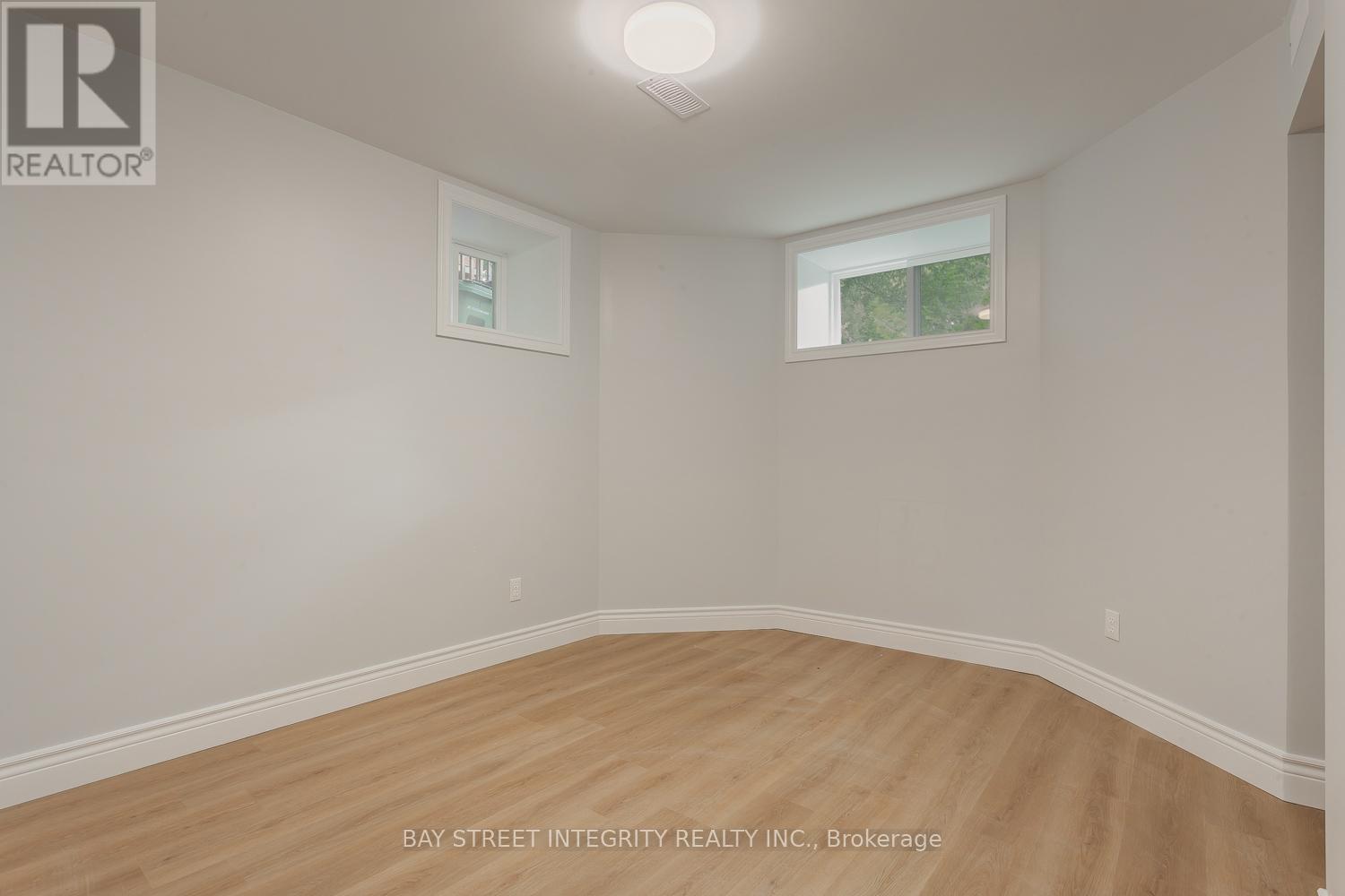 Lower - 459 Palmerston Boulevard, Toronto, Ontario M6G 2N9 - Photo 7 - C12905916