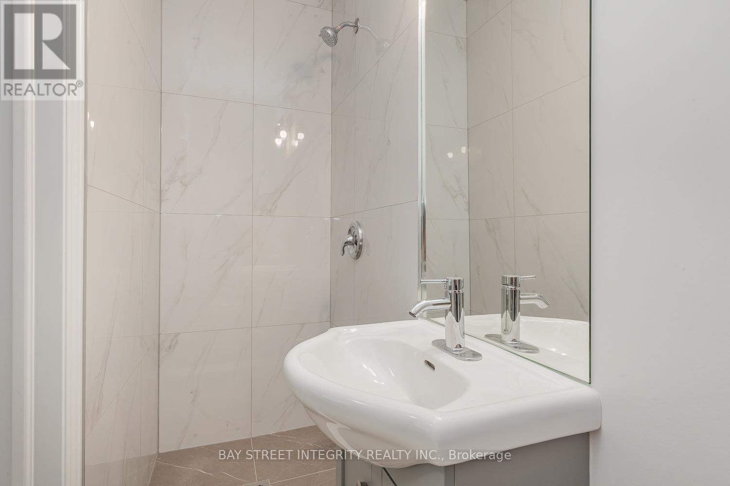 Main - 459 Palmerston Boulevard, Toronto, Ontario M6G 2N9 - Photo 12 - C12905920