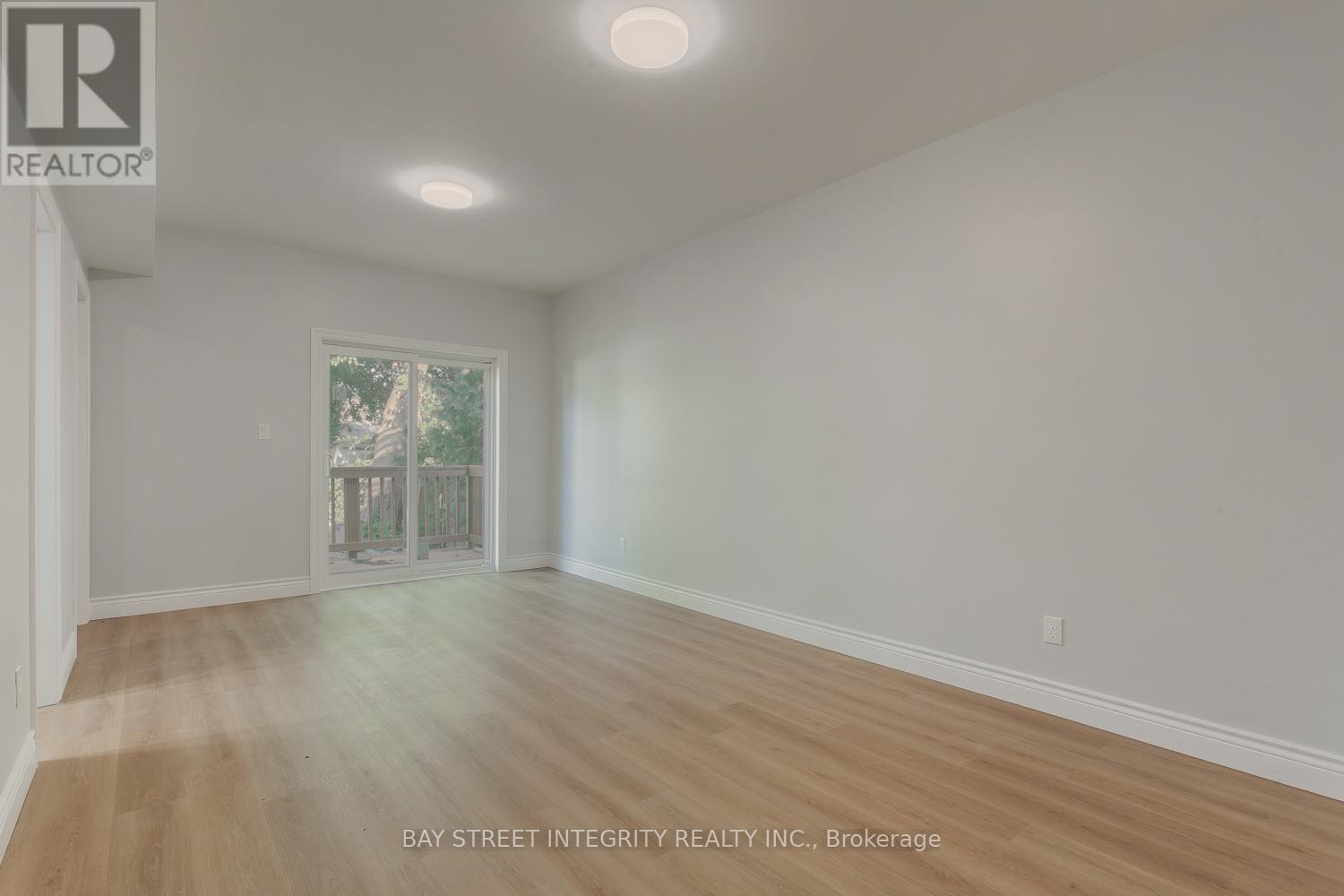 Main - 459 Palmerston Boulevard, Toronto, Ontario M6G 2N9 - Photo 13 - C12905920