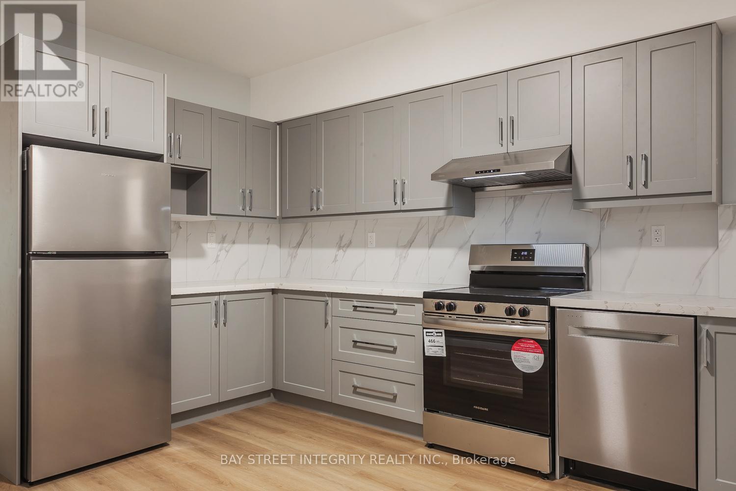 Main - 459 Palmerston Boulevard, Toronto, Ontario M6G 2N9 - Photo 4 - C12905920