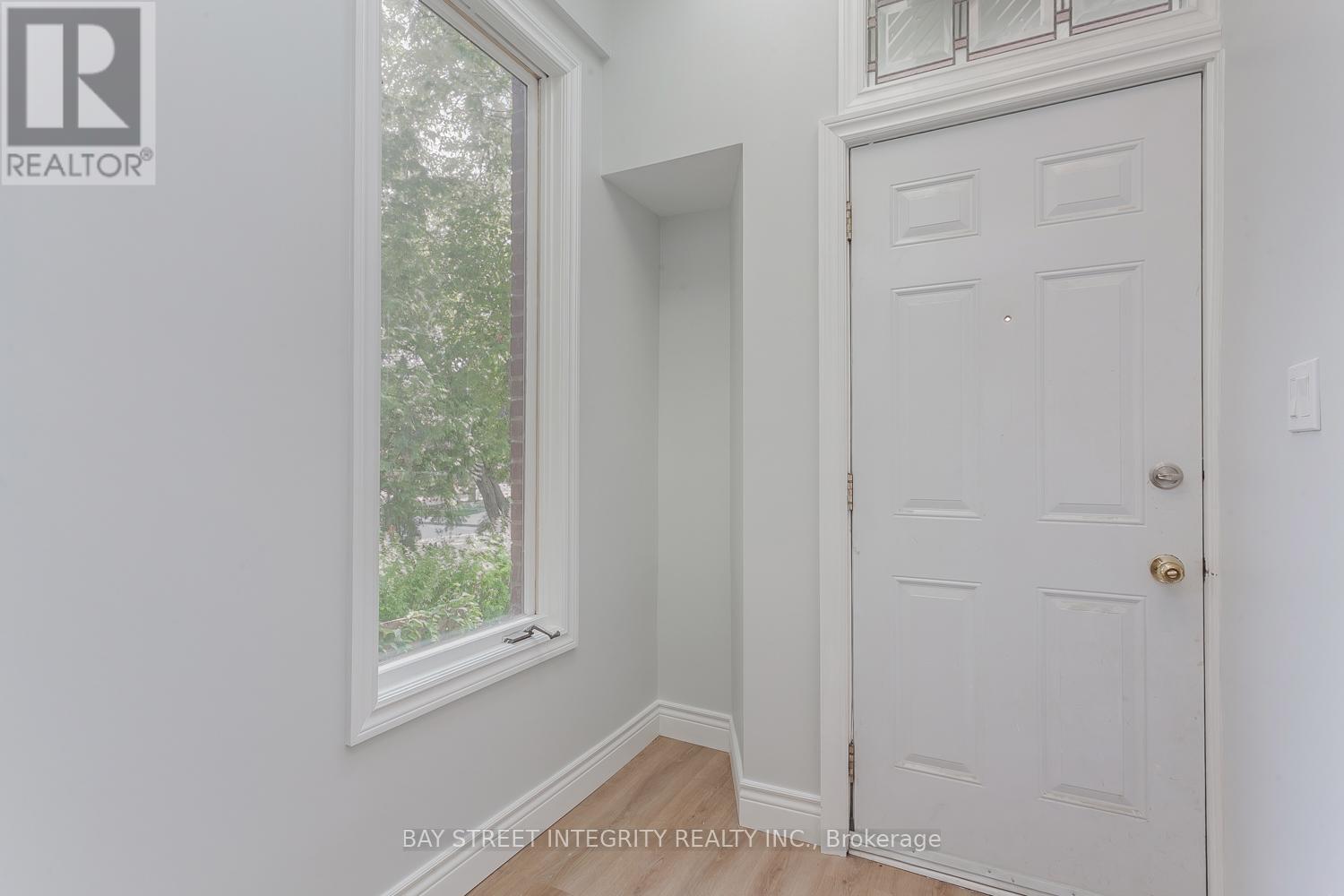 Main - 459 Palmerston Boulevard, Toronto, Ontario M6G 2N9 - Photo 7 - C12905920