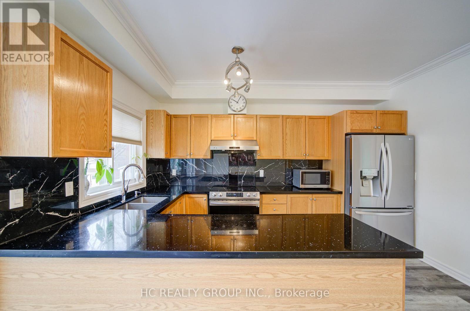 37 Willowfield Mews, Toronto, Ontario  M1R 5S1 - Photo 7 - E12905930